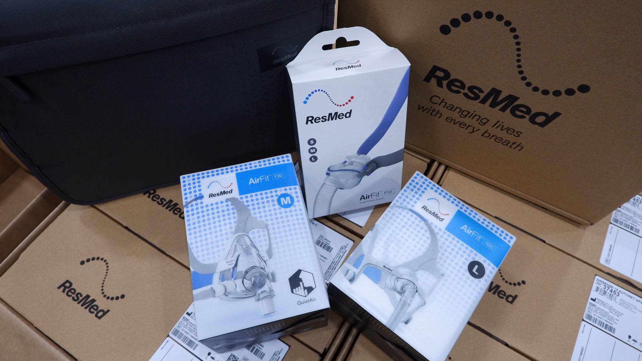 Máy thở resmed điều trị ngưng thở khi ngủ 