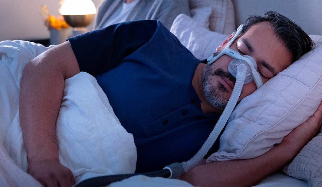 AutoRamp ResMed hỗ trợ người dùng CPAP bắt đầu liệu pháp thoải mái hơn để dễ làm quen và đi vào giấc ngủ