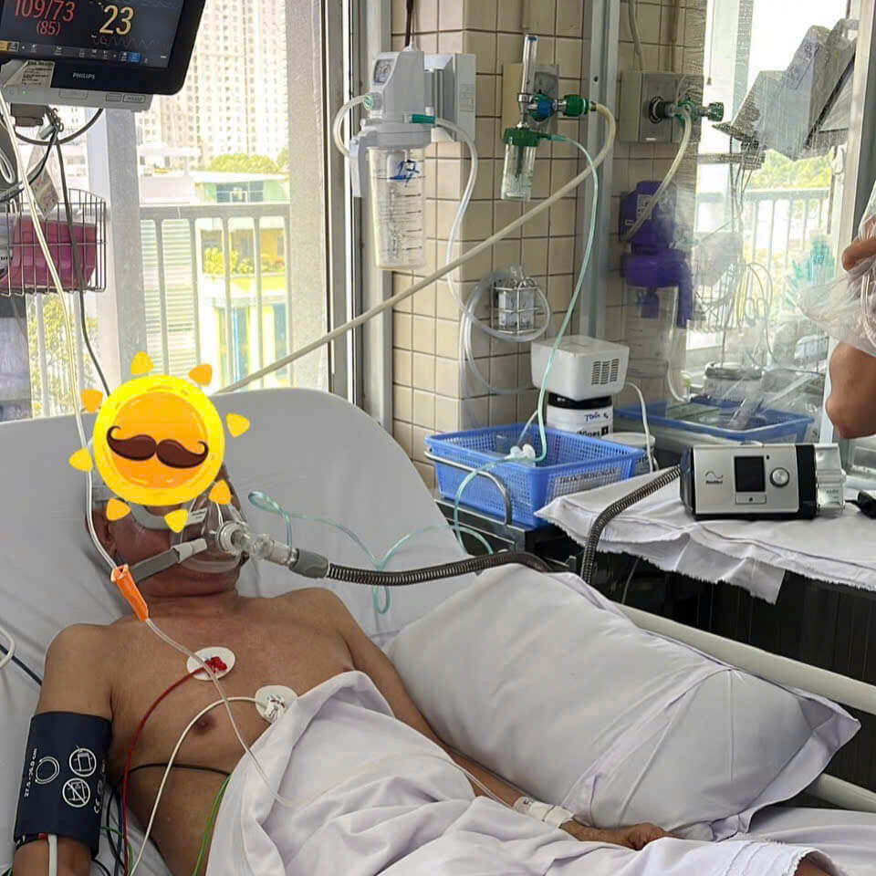 Việc sử dụng máy trợ thở ResMed Lumis 150 ST cần đi kèm mặt nạ, dây thở và các phụ kiện tương thích theo cấu hình điều trị. Người dùng nên được hướng dẫn cách lắp đặt, vệ sinh và kiểm tra độ kín mặt nạ, đồng thời tuân thủ các thông số đã được thiết lập theo chỉ định chuyên môn.